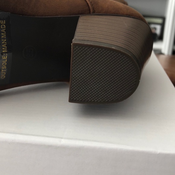 Boots 👢 - Picture 2 of 4